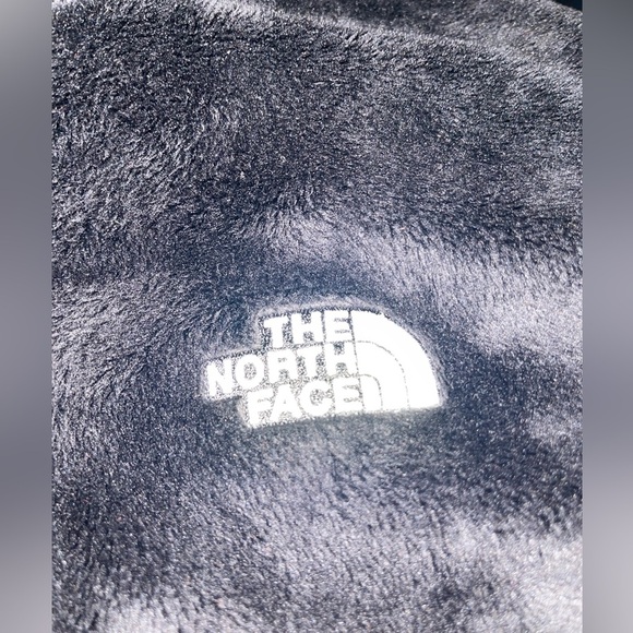 The North Face Plus Size Fuzzy Pull Over Sweater Jacket - Picture 7 of 12